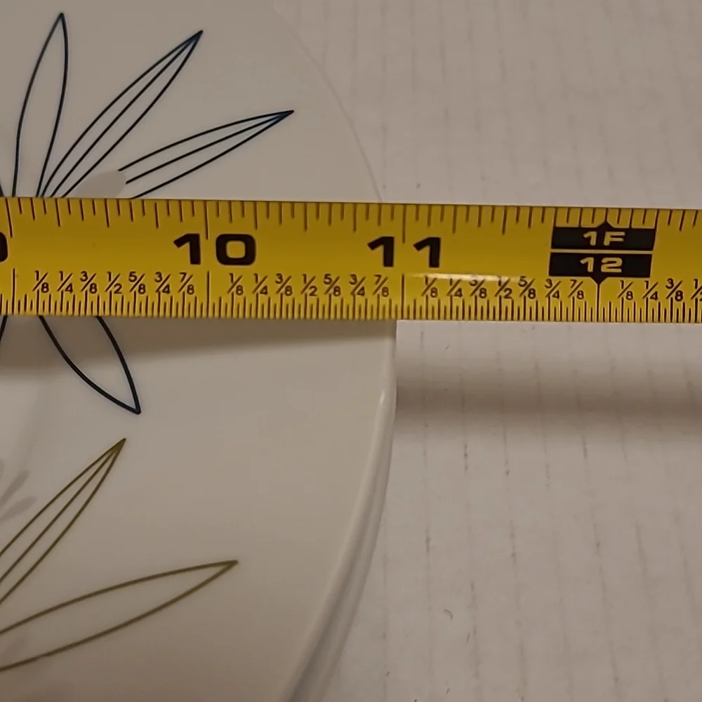 Pair of Pier 1 Kui Hua Plates